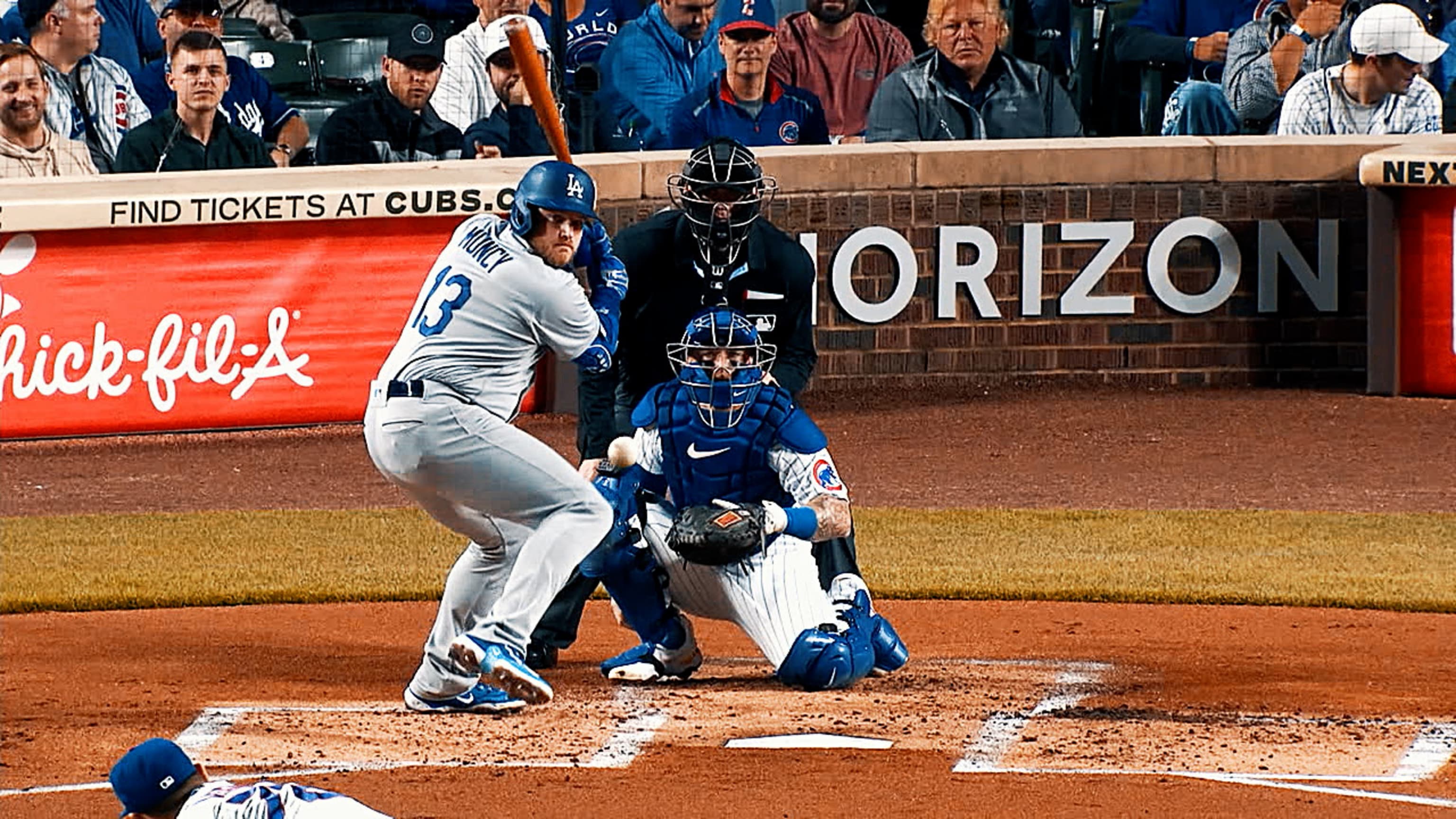 密尔沃基雄鹿训练开放日;今夜迎来里程碑引欢呼;欧冠在即;临场指挥获称赞的简单介绍 密尔沃基雄鹿训练开放日;今夜迎来里程碑引欢呼;欧冠在即;临场指挥获称赞的简单介绍