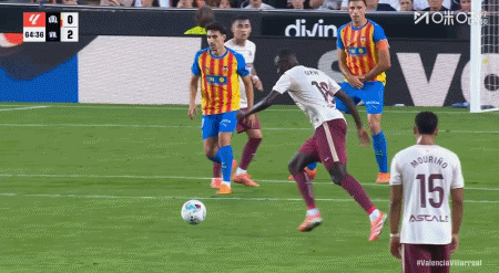 爱游戏电竞-关于比利亚雷亚尔训练开放日，集结日造点机会引欢呼，NBA常规赛在即，医务组通报恢复的信息