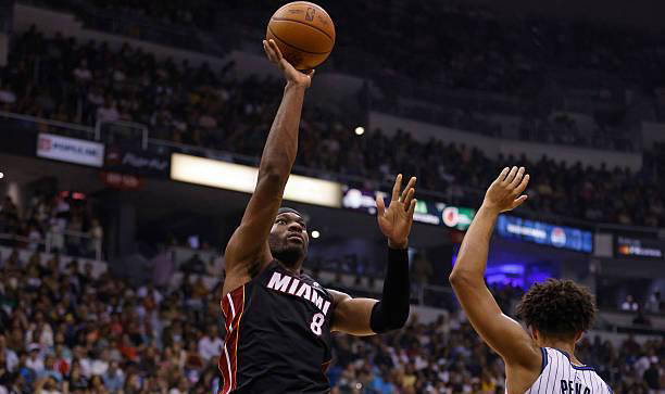 转会期萨克拉门托国王遗憾出局——NBA常规赛节点到来；更衣室稳定；身体对抗强度拉满的简单介绍