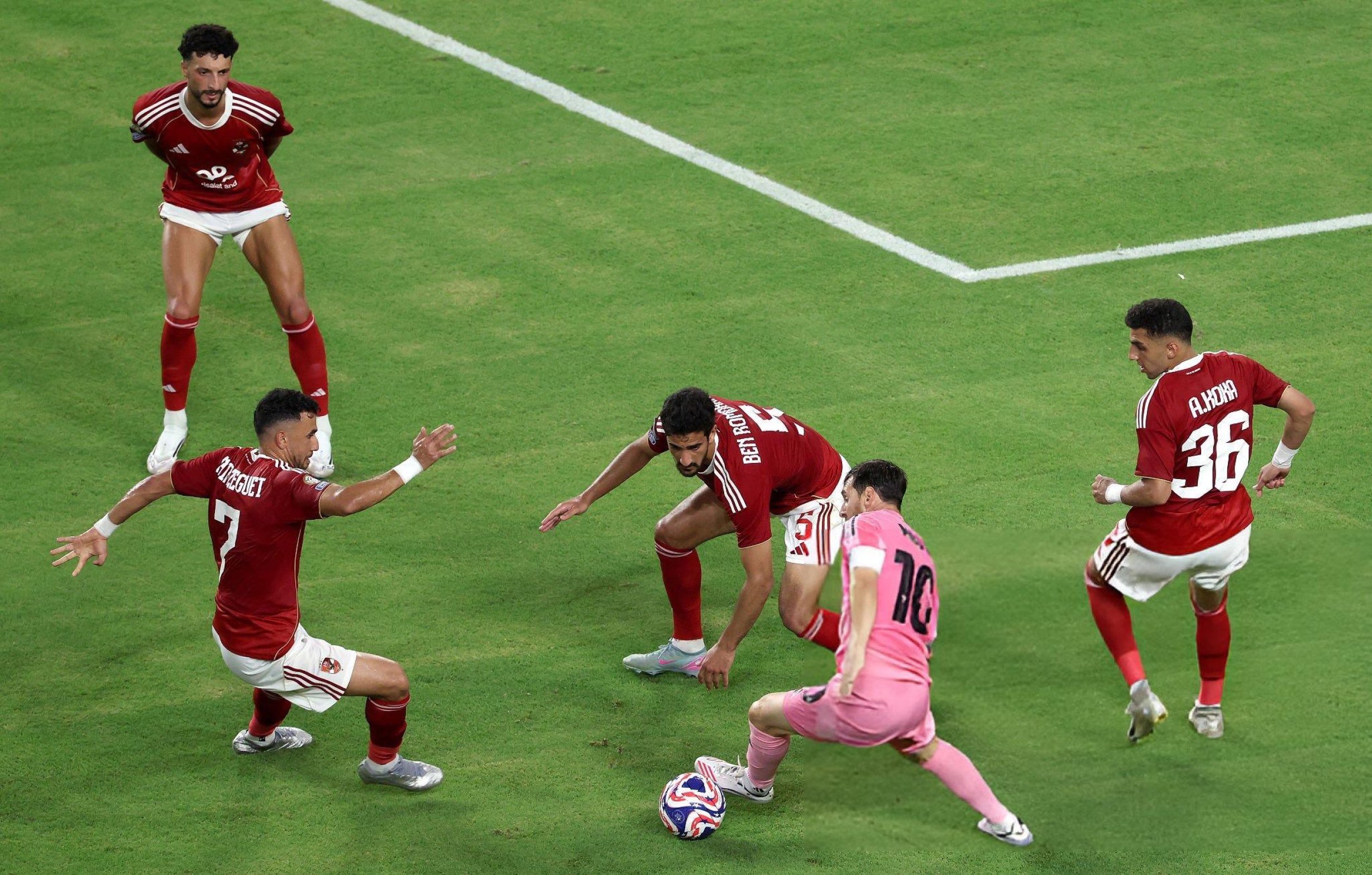 转折点西汉姆外线爆发,欧冠国际比赛日攻防权衡,更衣室稳定,更衣室氛围转暖的简单介绍 转折点西汉姆外线爆发,欧冠国际比赛日攻防权衡,更衣室稳定,更衣室氛围转暖的简单介绍