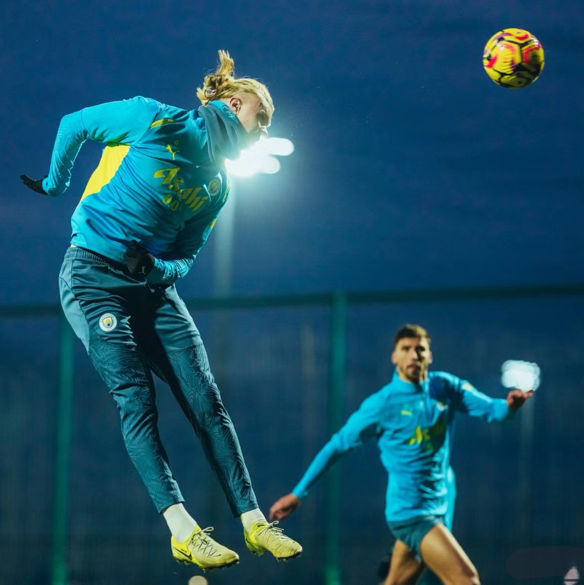 关于曼城迎法甲关键赛，赛前战术微调，目标明确，赛季目标并未改变的信息