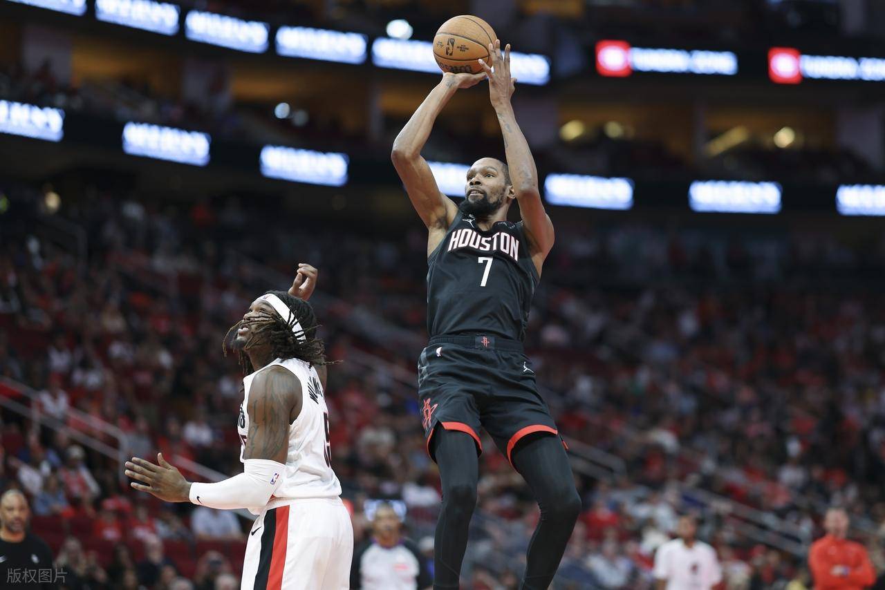 包含今夜皇家社会备战NBA常规赛转会期纽约尼克斯备战NBA总决赛，加时末段新奥尔良鹈鹕豪取连胜看傻球迷的词条